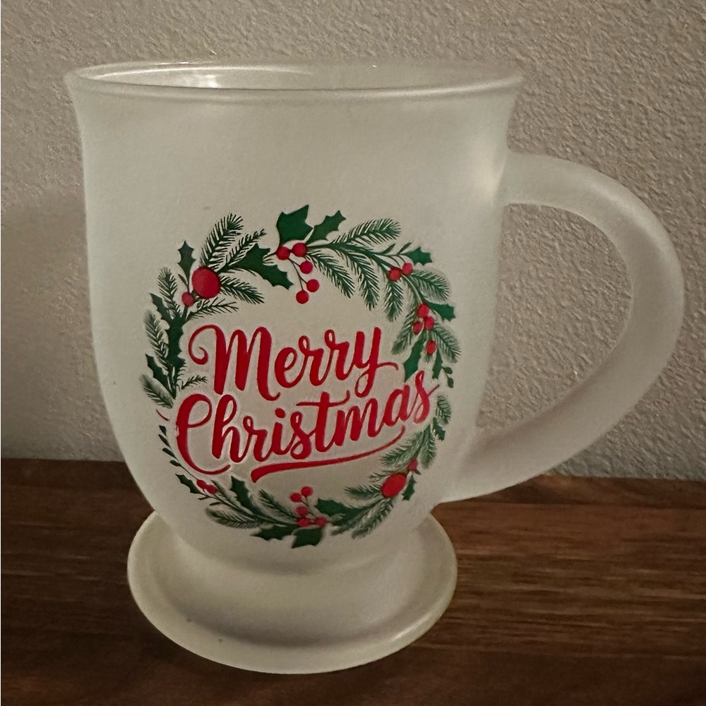 Frosted Christmas Mug with Festive Design. NEW NEVR USED